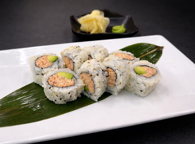 Duo Salmon Avocado Roll (Cook Fish).