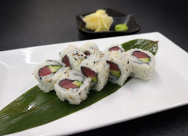 Duo Tuna Cucumber Roll.