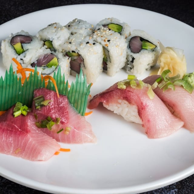 Hamachi addicts.